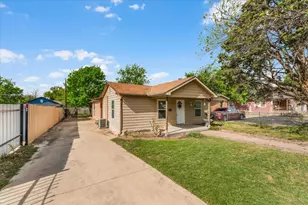 2513 NW 26th St, Fort Worth, TX 76106 - Photo 2