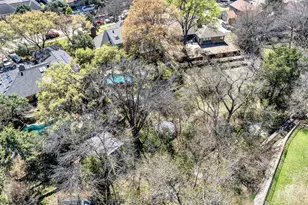 1817 Edgewater Dr, Plano, TX 75075 - Photo 36