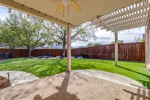 1421 Santa Fe Trail, Carrollton, TX 75007 - Photo 24