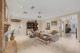 524 Estate Dr, Grand Prairie, TX 75052 - Photo 10