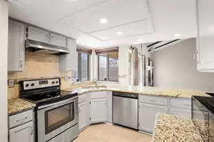 2736 Meadow Harvest Ln, Dallas, TX 75237 - Photo 6