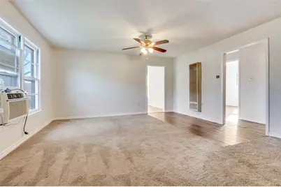 107 W Adkins Street, Seagoville, TX 75159 - Photo 6