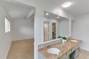 204 Willowcrest Dr, Garland, TX 75040 - Photo 22