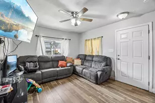 2248 Cooper St, Dallas, TX 75215 - Photo 4