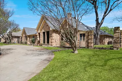 2010 Oak Trail Drive, Rowlett, TX 75088 - Photo 2
