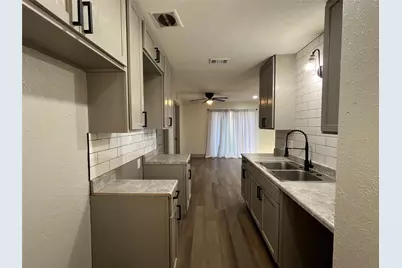 3982 Granite Hill Drive, Dallas, TX 75241 - Photo 10
