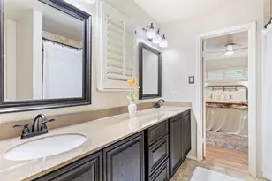 4558 Shady Hill Dr, Dallas, TX 75229 - Photo 16