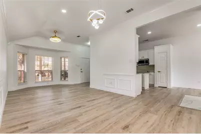 322 E Hillcroft Drive, Duncanville, TX 75137 - Photo 4