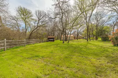 137 N Natural Spring Lane, Azle, TX 76020 - Photo 38