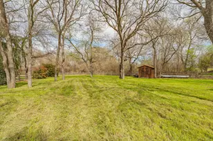 137 N Natural Spring Ln, Azle, TX 76020 - Photo 38