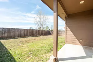 409 Oakbluff Dr, Denton, TX 76210 - Photo 32