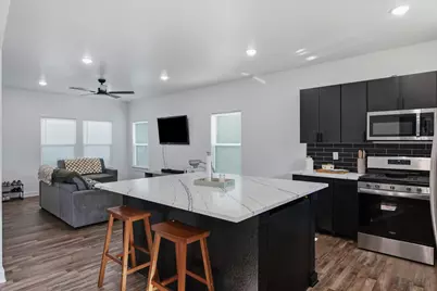 902 N Spring Street, Grand Saline, TX 75140 - Photo 12