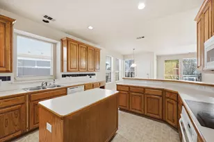 2831 Atrium Dr, Grand Prairie, TX 75052 - Photo 18