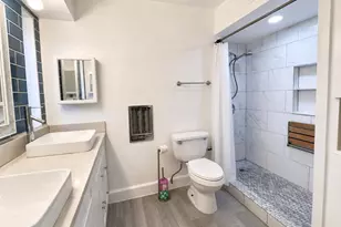 10029 Regal Park Ln, Dallas, TX 75230 - Photo 20