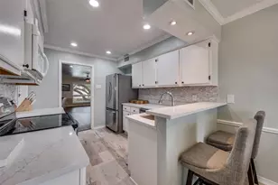 10029 Regal Park Ln, Dallas, TX 75230 - Photo 12