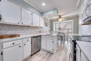 10029 Regal Park Ln, Dallas, TX 75230 - Photo 12