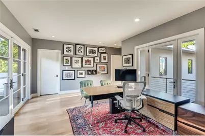 645 Kessler Reserve Court, Dallas, TX 75208 - Photo 12