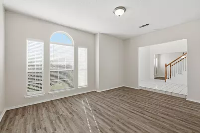 6917 Club Creek Drive, Fort Worth, TX 76137 - Photo 6