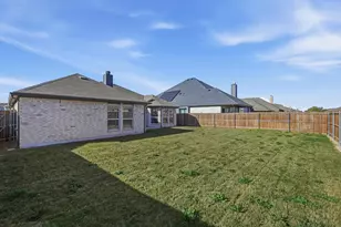 364 Sugar Creek Ln, Saginaw, TX 76131 - Photo 36