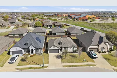 364 Sugar Creek Lane, Saginaw, TX 76131 - Photo 38