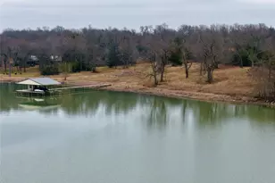 2085 S Oaks Ln, Lone Oak, TX 75453 - Photo 1