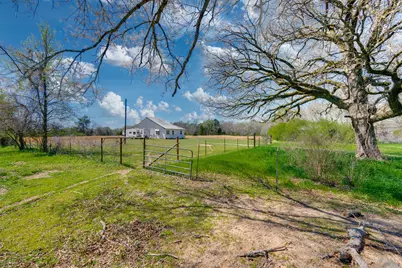 48 County Road 2360, Bagwell, TX 75412 - Photo 18