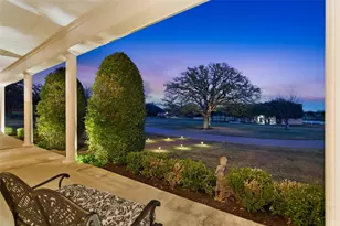 519 E Hickory Ridge Cir, Argyle, TX 76226 - Photo 4