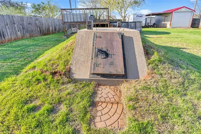 803 Green Street, Rio Vista, TX 76093 - Photo 24