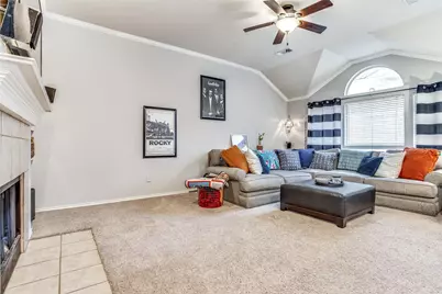615 Delores Drive, Grand Prairie, TX 75052 - Photo 12