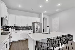 1404 Arrowwood Dr, Aubrey, TX 76227 - Photo 8