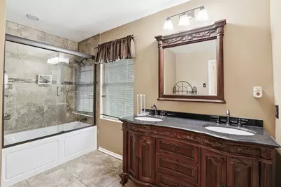 6545 Lyndon B Johnson Freeway, Dallas, TX 75240 - Photo 16