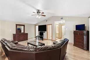 6545 Lyndon B Johnson Fwy, Dallas, TX 75240 - Photo 12