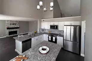 2951 Chanute Dr, Grand Prairie, TX 75052 - Photo 6