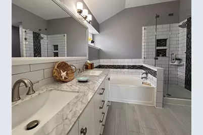 2951 Chanute Drive, Grand Prairie, TX 75052 - Photo 2