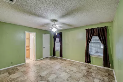 1110 Hemphill Court, Cleburne, TX 76033 - Photo 4