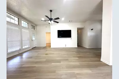 2522 Crosslands Drive, Garland, TX 75040 - Photo 10