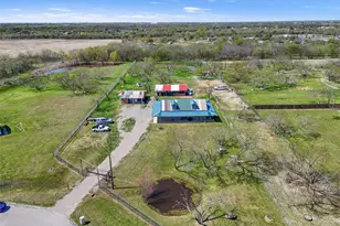 1556 John Wayne Rd, Kaufman, TX 75142 - Photo 2