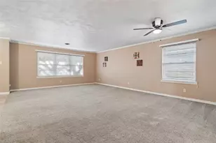 1626 Post Oak Dr, Irving, TX 75061 - Photo 6