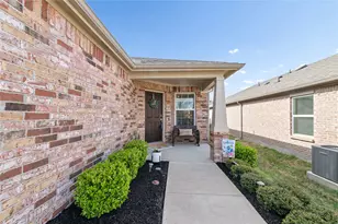 1232 Eagle Ln, Little Elm, TX 76227 - Photo 2