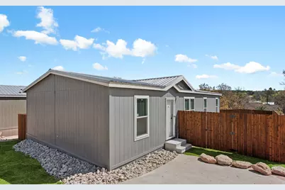 817 Thicket Trail, Granbury, TX 76048 - Photo 4