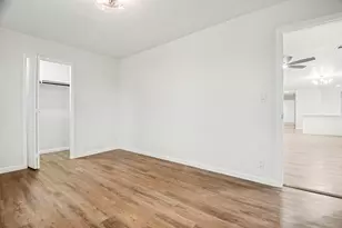 928 Ash Crescent St, Fort Worth, TX 76104 - Photo 18