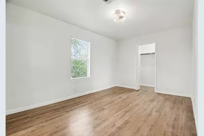 928 Ash Crescent Street, Fort Worth, TX 76104 - Photo 32