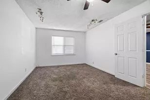 3912 Killian St, Fort Worth, TX 76119 - Photo 6
