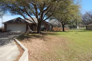 813 Emily Trail, Azle, TX 76020 - Photo 24