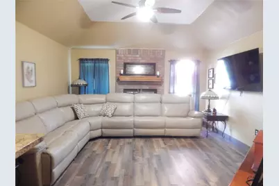 813 Emily Trail, Azle, TX 76020 - Photo 12