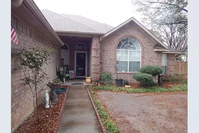 813 Emily Trail, Azle, TX 76020 - Photo 2