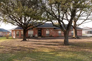 111 Fox Trail, Red Oak, TX 75154 - Photo 2