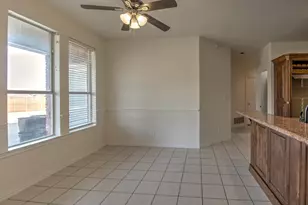 1400 N Saint Charles Ave, Pilot Point, TX 76258 - Photo 14