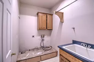 1400 N Saint Charles Ave, Pilot Point, TX 76258 - Photo 20