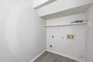 1509 Creek Bank Ln, Arlington, TX 76014 - Photo 16